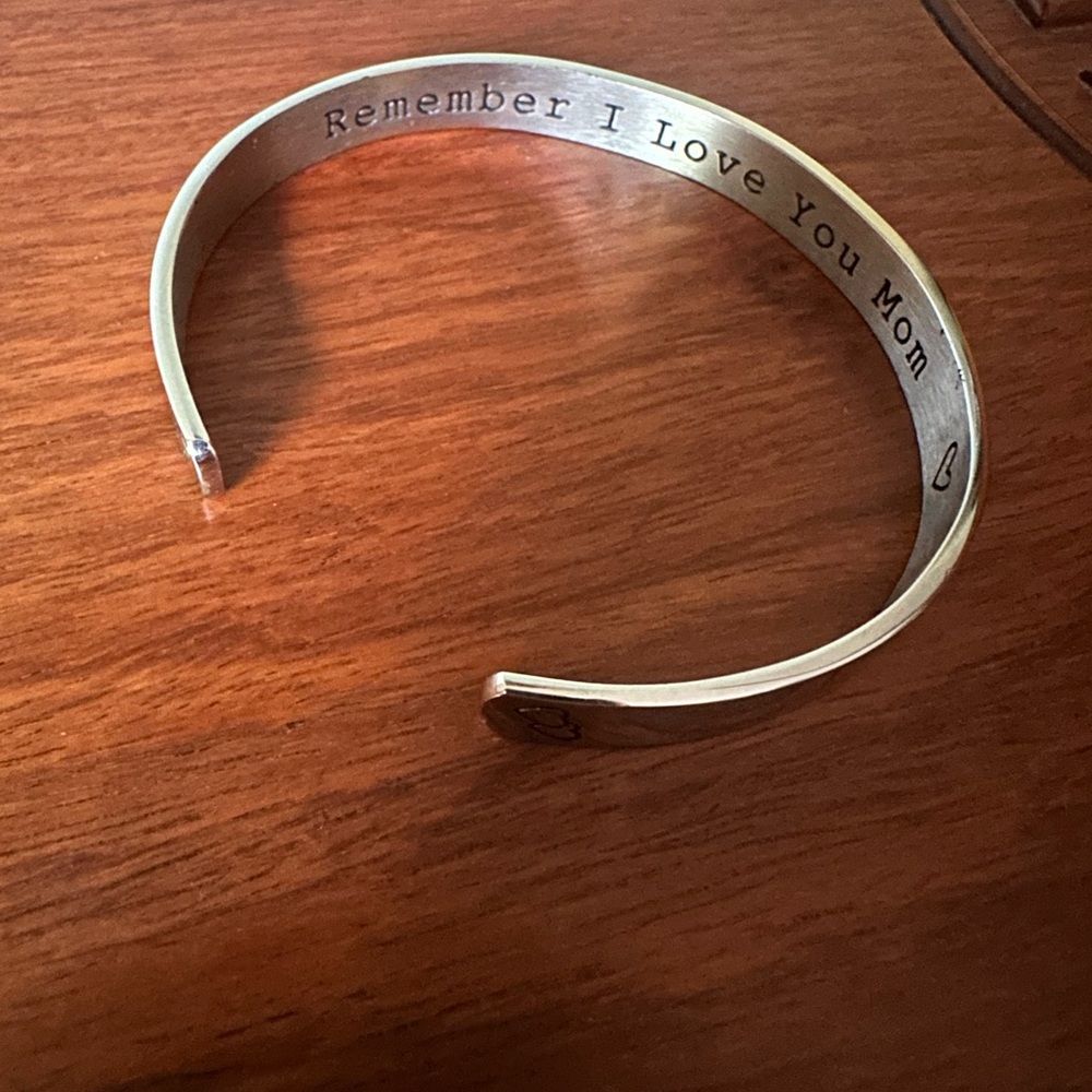 Silver Bracelet. EUC